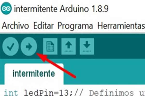 Botón cargar sketch IDE arduino
